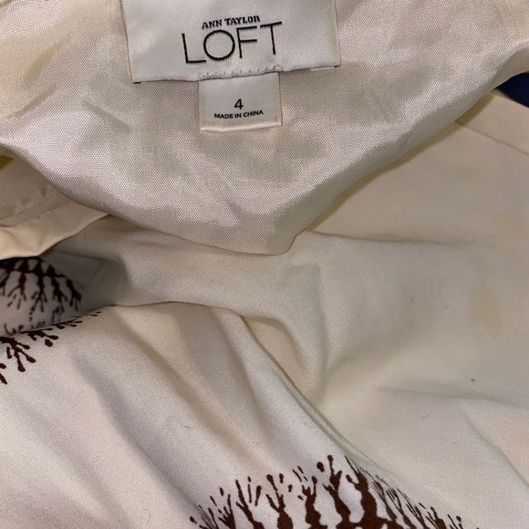 Size 4 Ann Taylor Loft Skirt - Picture 3 of 5
